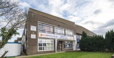 Industrial Unit in Croydon - photo 2